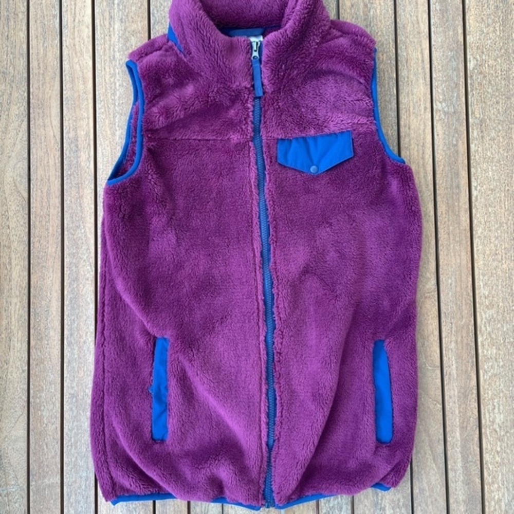 Purple Fluffy Fleece Vest size Medium by Serra 💜